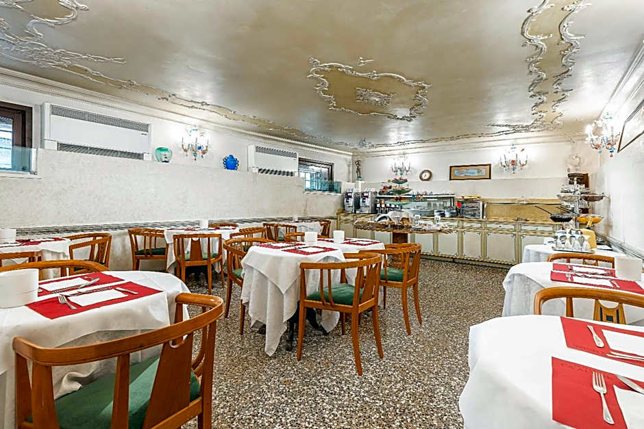 Hotel San Moise
