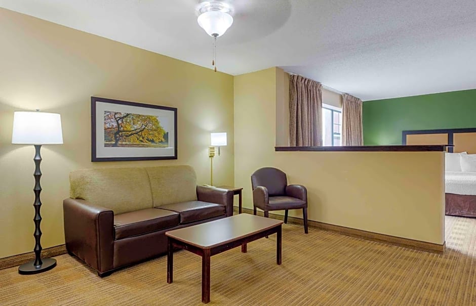 Extended Stay America Suites - Providence - West Warwick