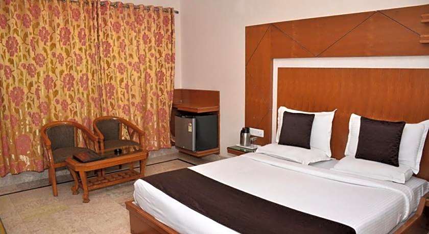 Hotel Basera Brij Bhoomi