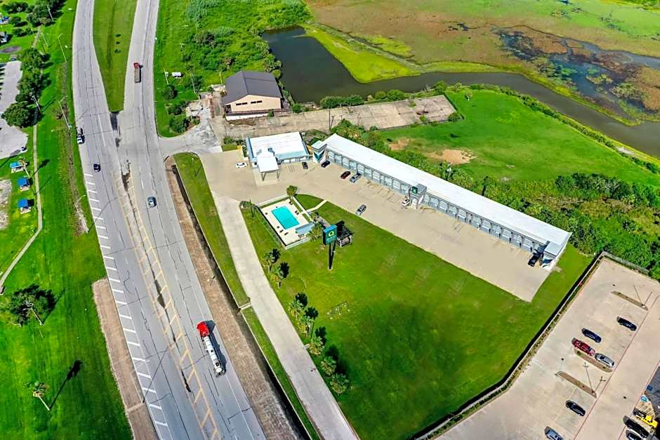 Quality Inn & Suites Port Lavaca near Lighthouse Beach