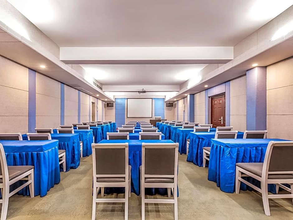 Borrman Hotel Xinyu May Flower Baoshi Park