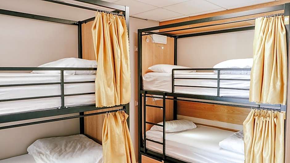 Garden Lane Backpackers