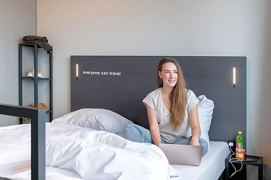 A&O Hamburg Hammer Kirche