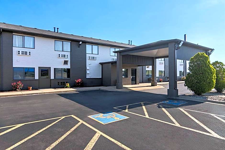 Super 8 by Wyndham Bourbonnais/Kankakee Area