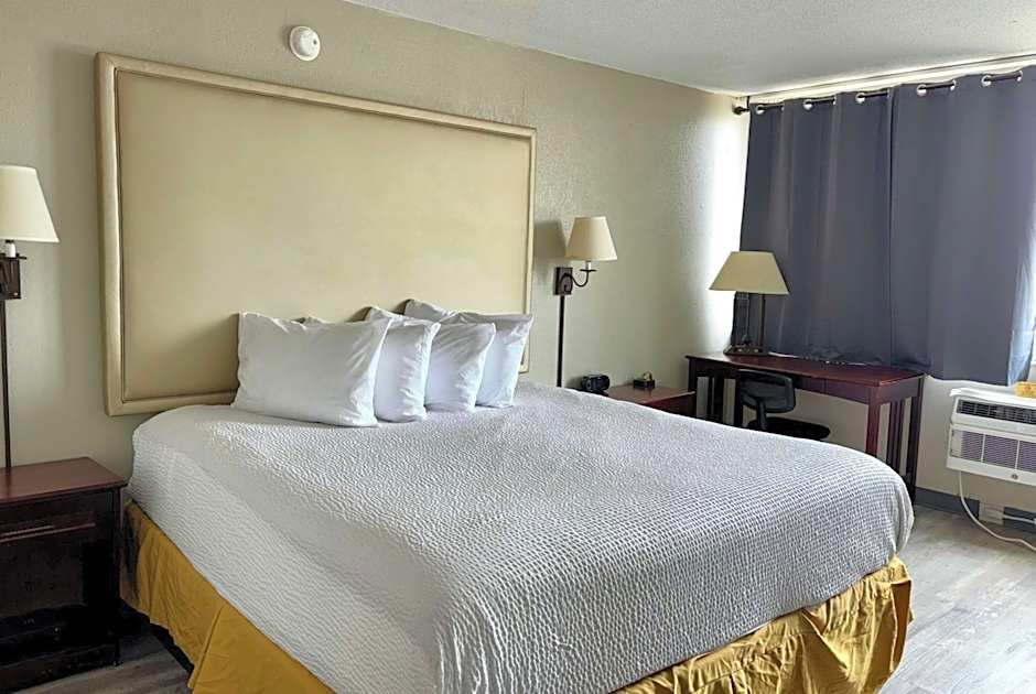 Baymont by Wyndham Keokuk