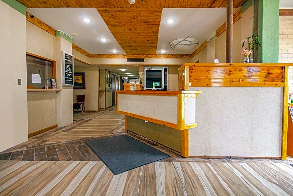 HomeTown Inn By OYO - Liberal, KS