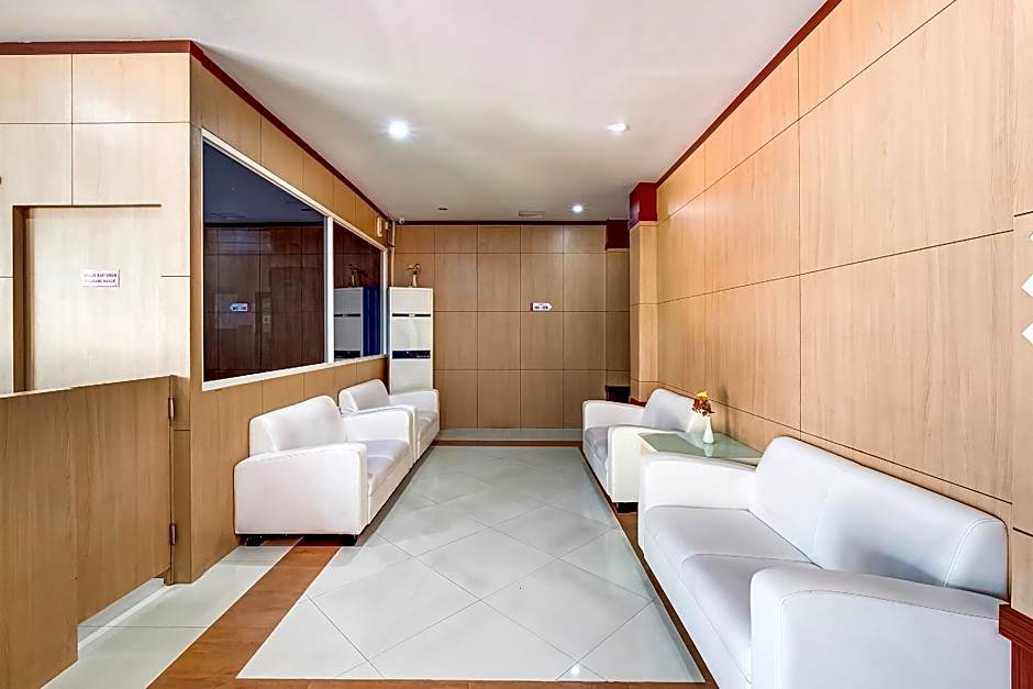 OYO Flagship Tembok Batu Residence