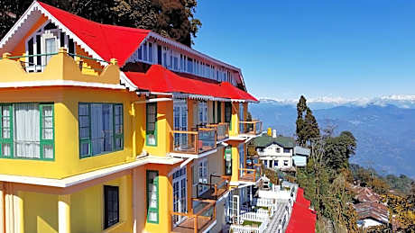 Udaan Nirvana Resort, Darjeeling ( Mall Road )