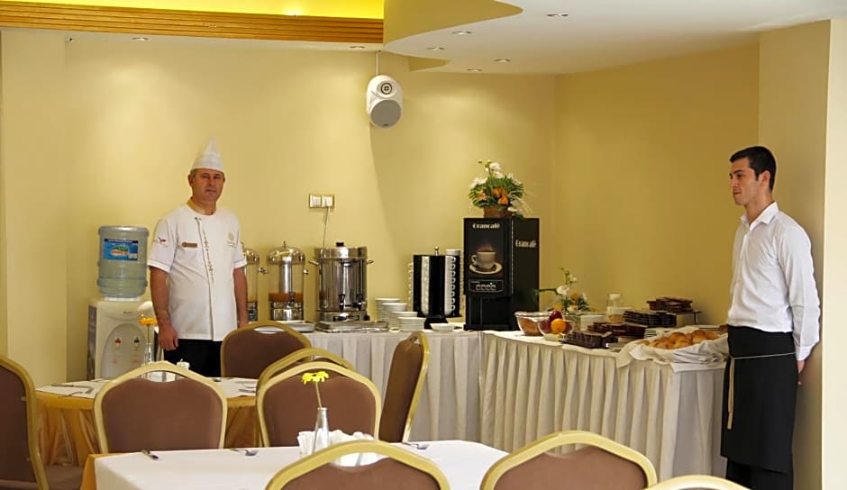 Artic Hotel