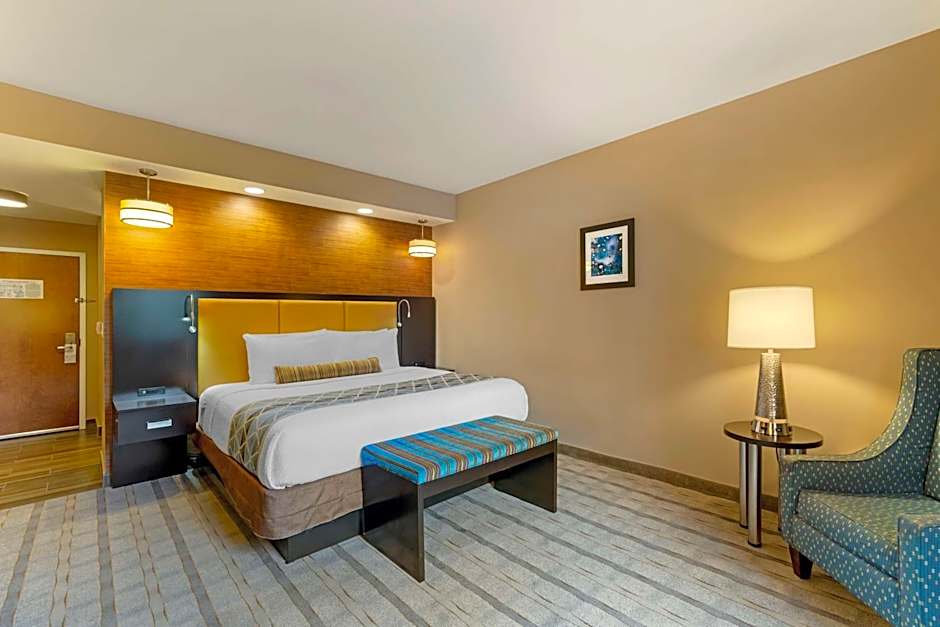 Best Western Plus Miami Executive Airport Hotel & Suites