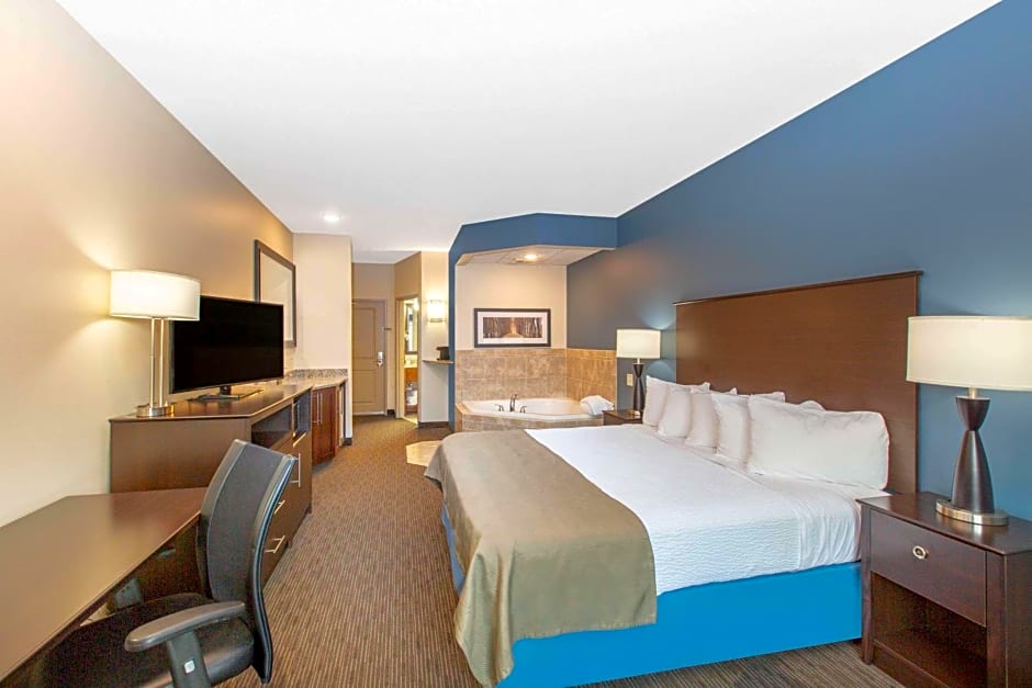 AmericInn by Wyndham Humboldt