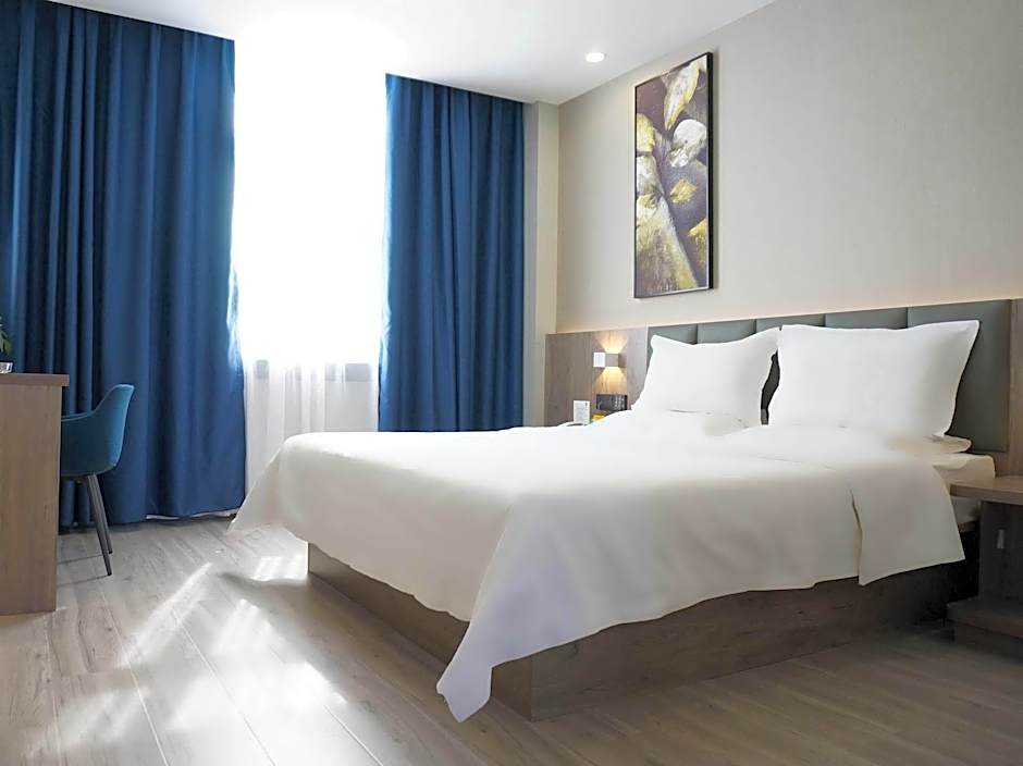 7 Days Inn Huainan Walking Street Branch