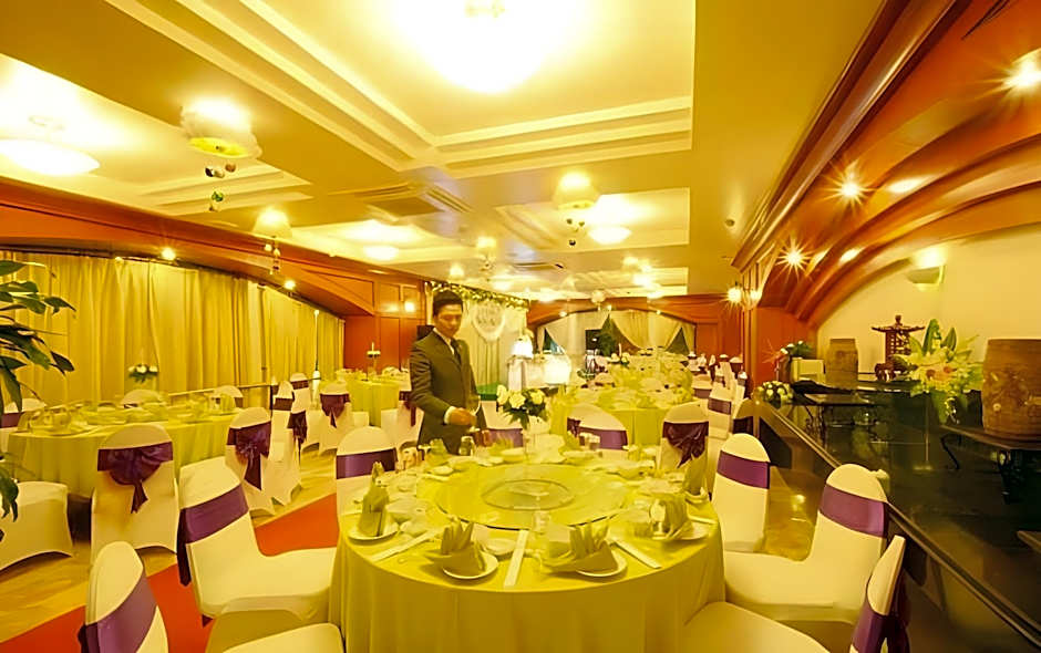 The Tray Hotel Hai Phong