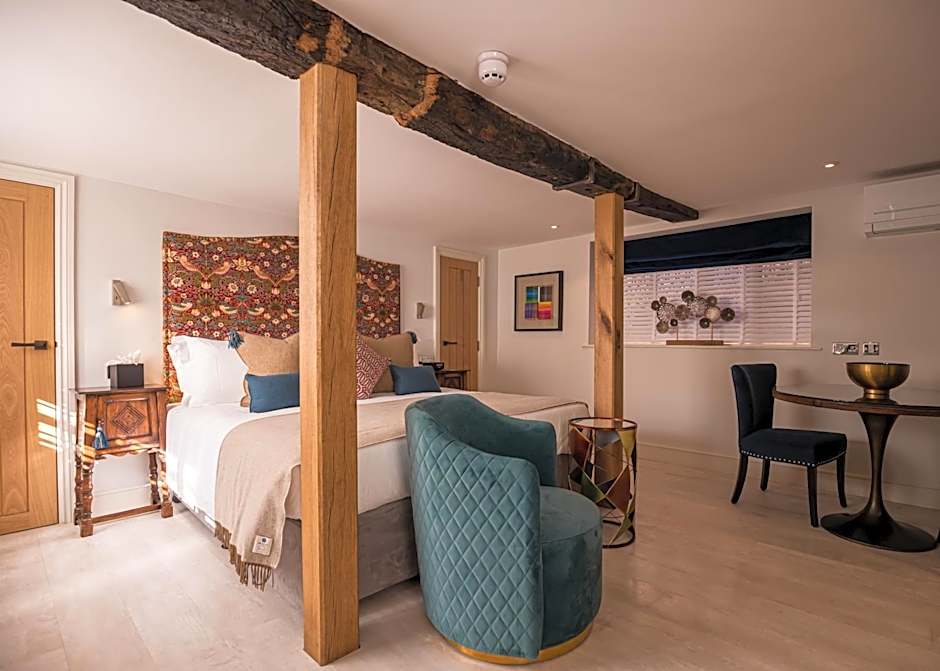 Great Fosters - Near Windsor