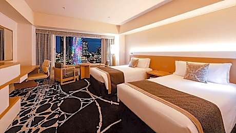 2 Single Premium City View Walk-In Shower
