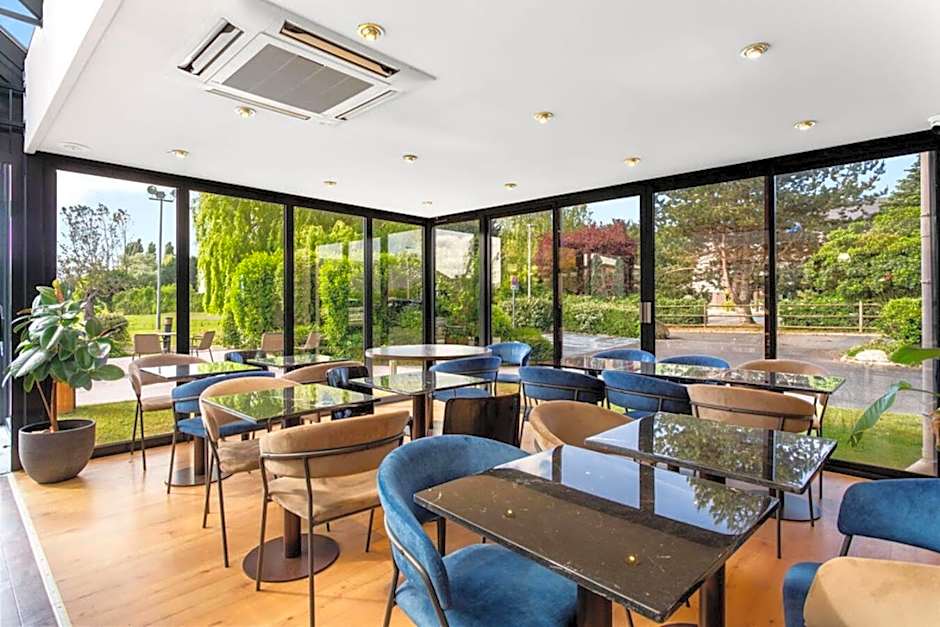 Kyriad Deauville - St Arnoult