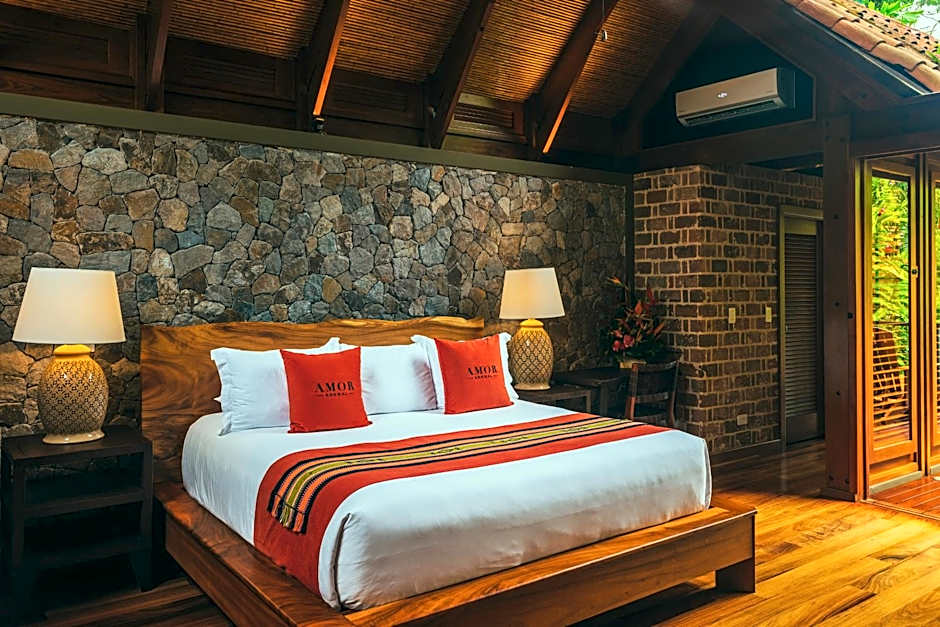Amor Arenal Adults Friendly