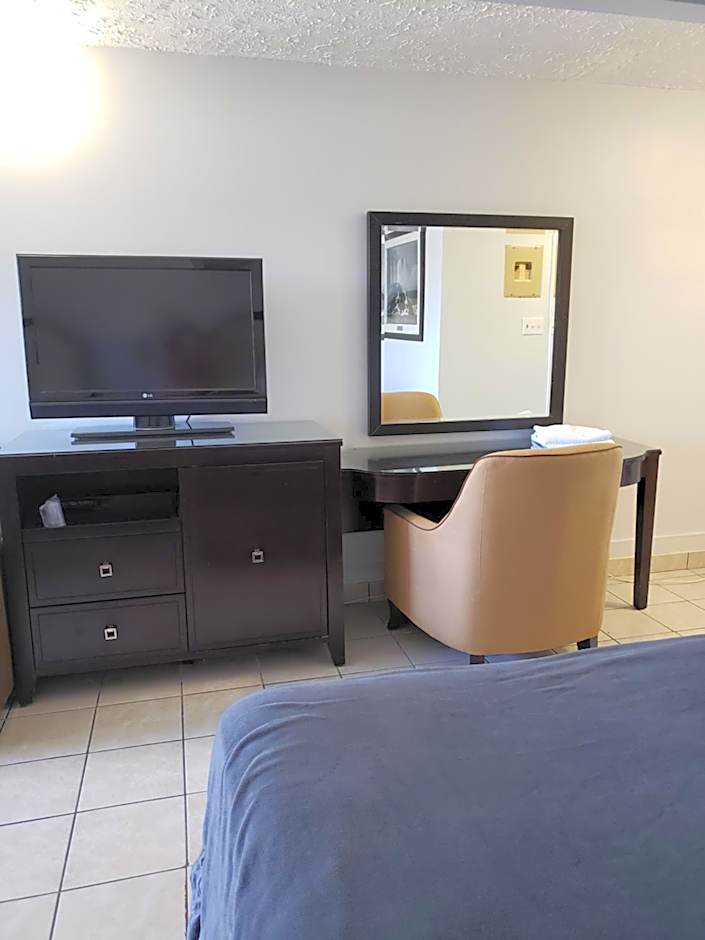 Niagara Falls Courtside Inn