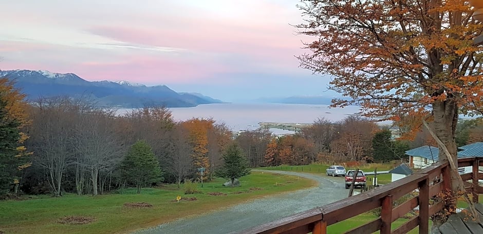 CabaÃ±as Del Martial