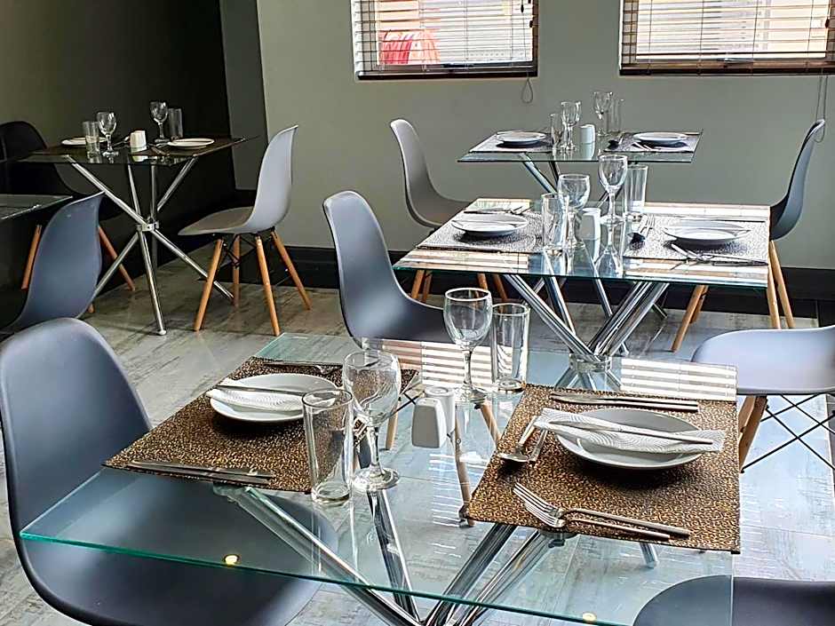 SEA WATER BOUTIQUE LODGE in Mankweng unit G