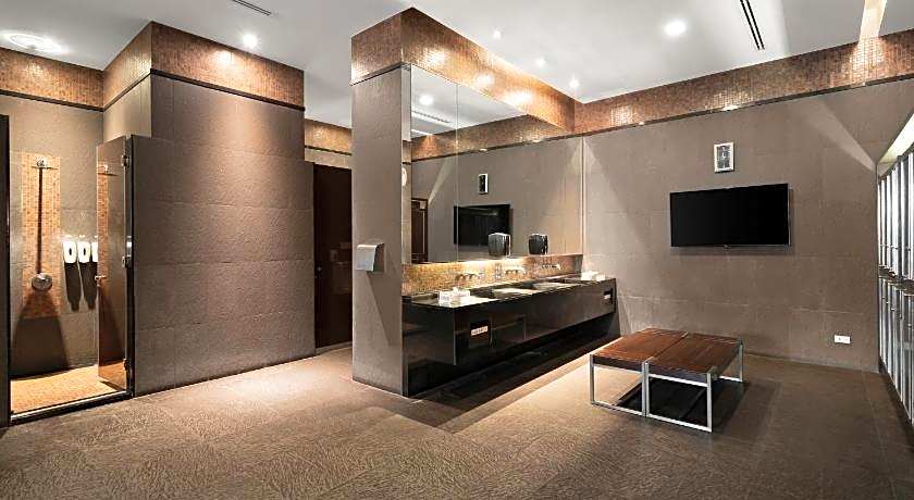 Grande Centre Point Ratchadamri Hotel And Residence