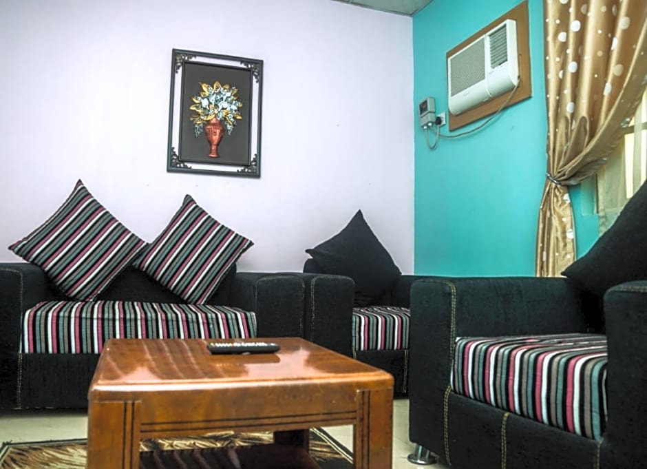 De Lawrence Court & Suites