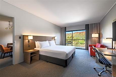 King Junior Suite with Mountain View