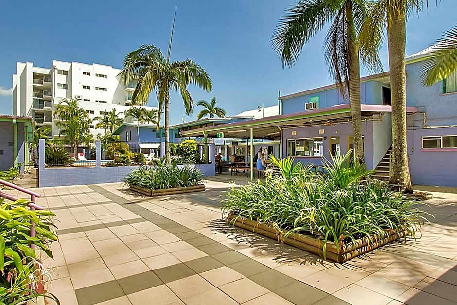 Caravella Backpackers