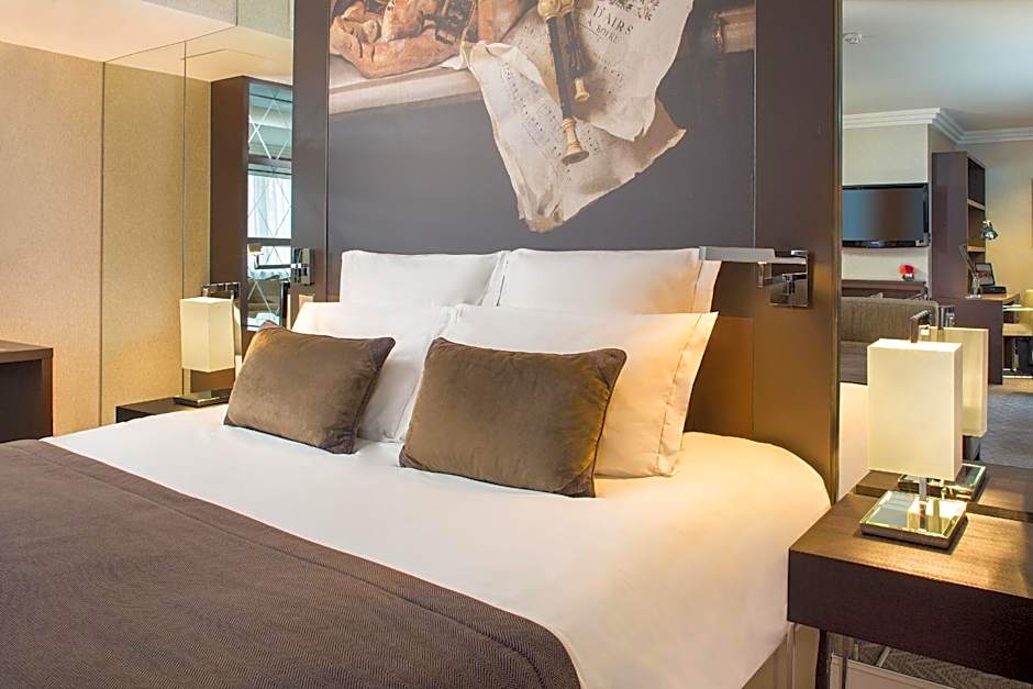 Photo 1 of 5 of Junior Suite