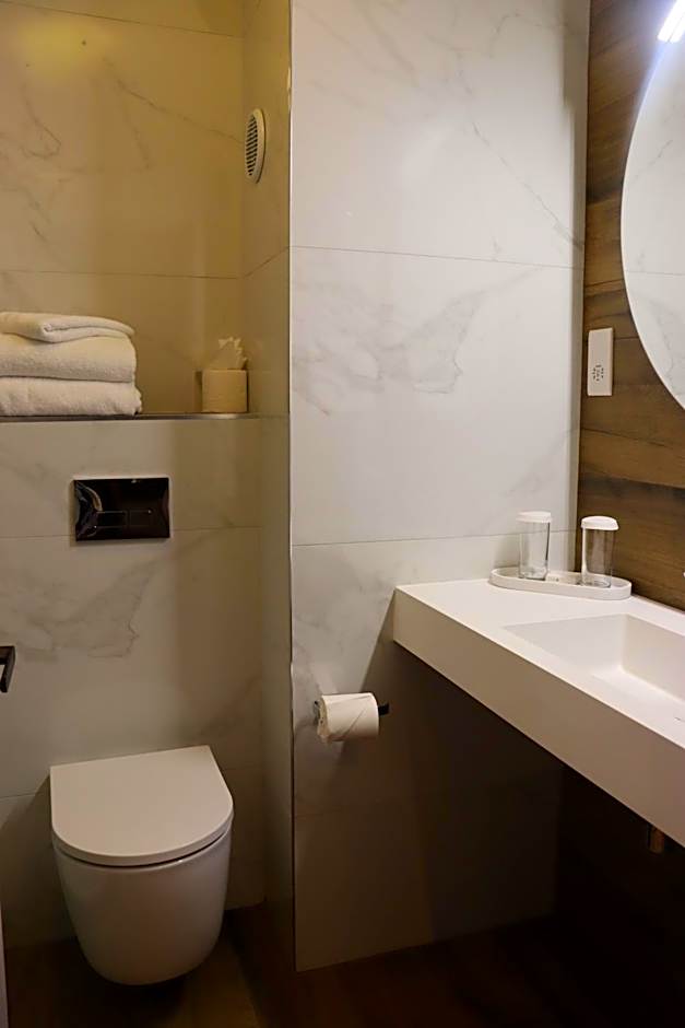 Great National South Court Hotel
