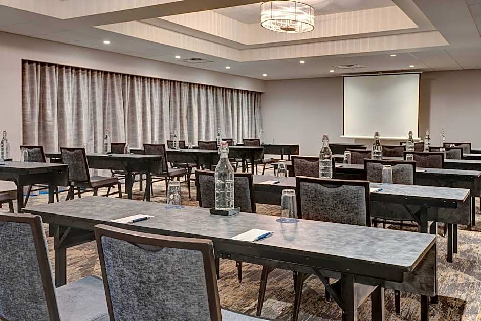 Sheraton Eatontown Hotel