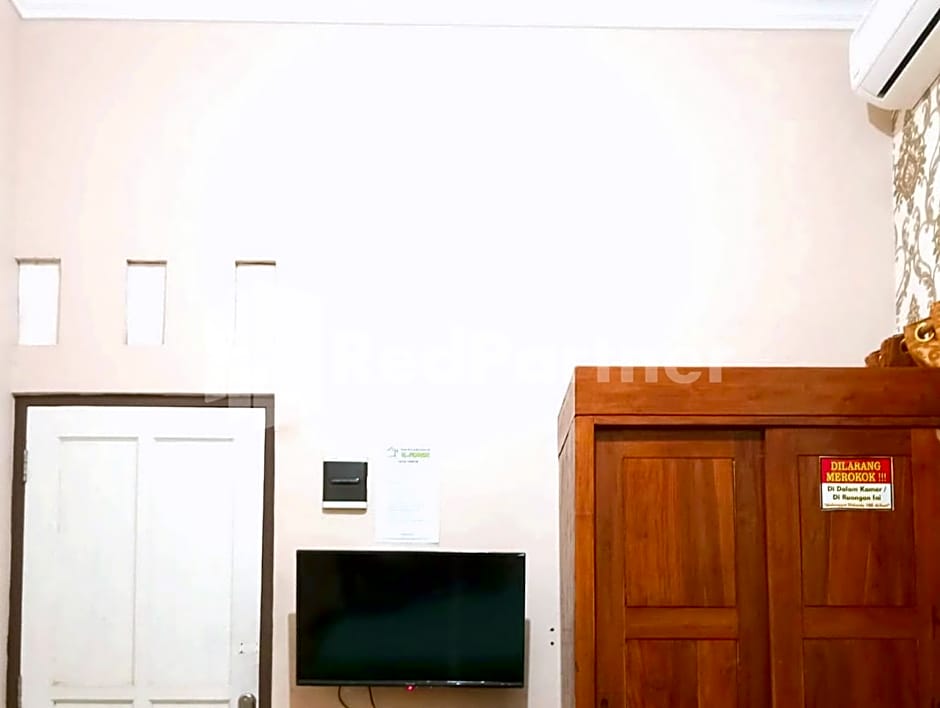 Isa Homestay Kudus Mitra Reddoorz