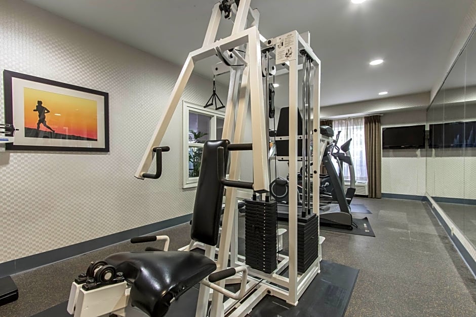 Holiday Inn Express Hotel & Suites Cullman By IHG