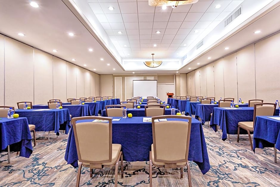 HOLIDAY INN MIAMI WEST - HIALEAH GARDENS By IHG