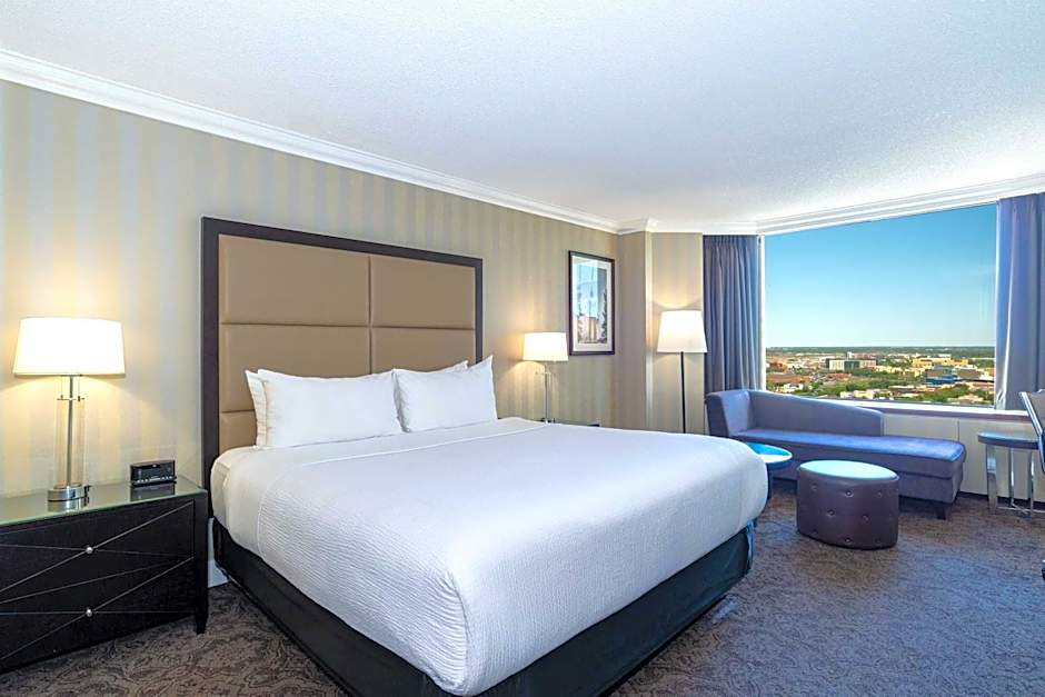 Sandman Signature Edmonton Downtown Hotel