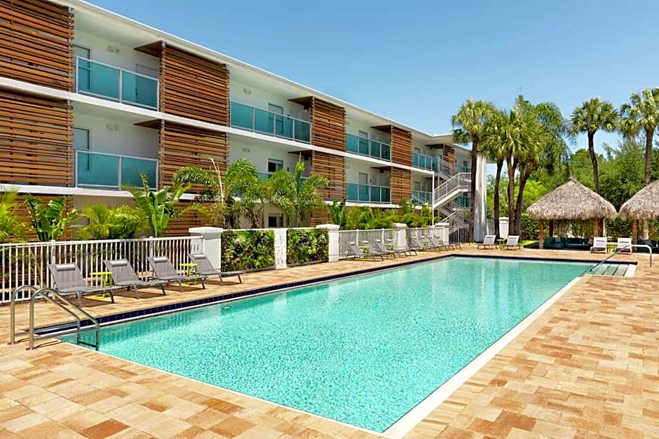 Hotel Alba Tampa, Tapestry Collection By Hilton