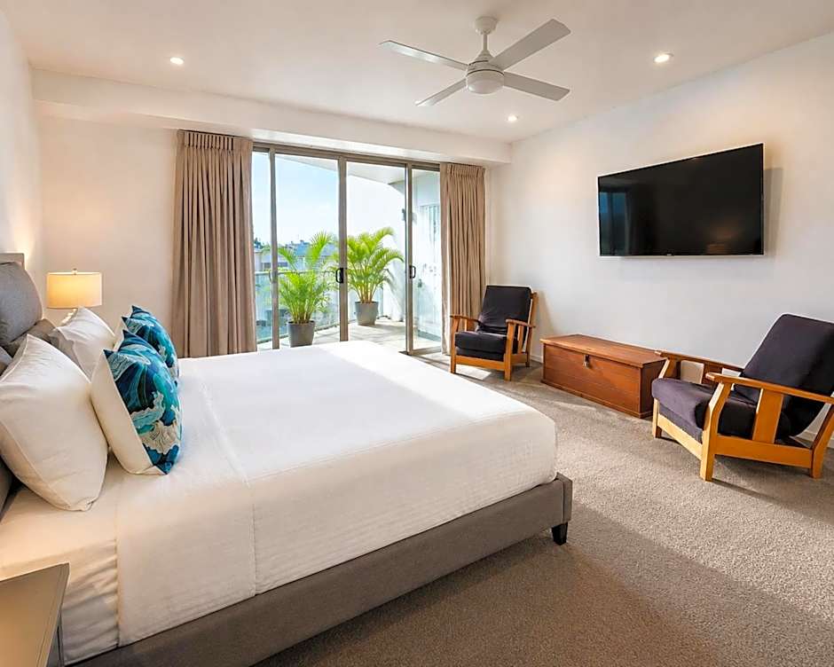 Space Holiday Apartments