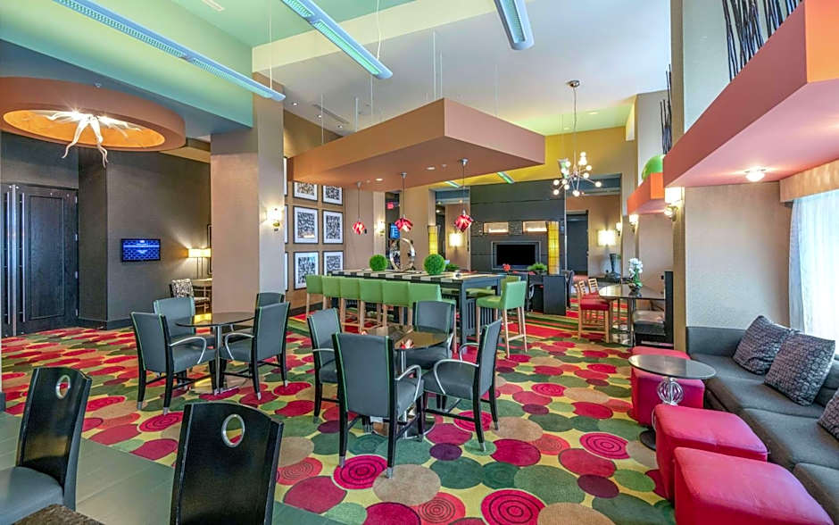 Hampton Inn By Hilton & Suites Raleigh Crabtree Valley