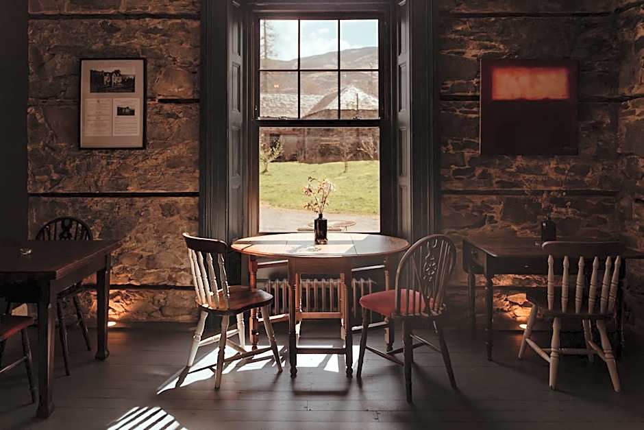 Suie Hunting Lodge