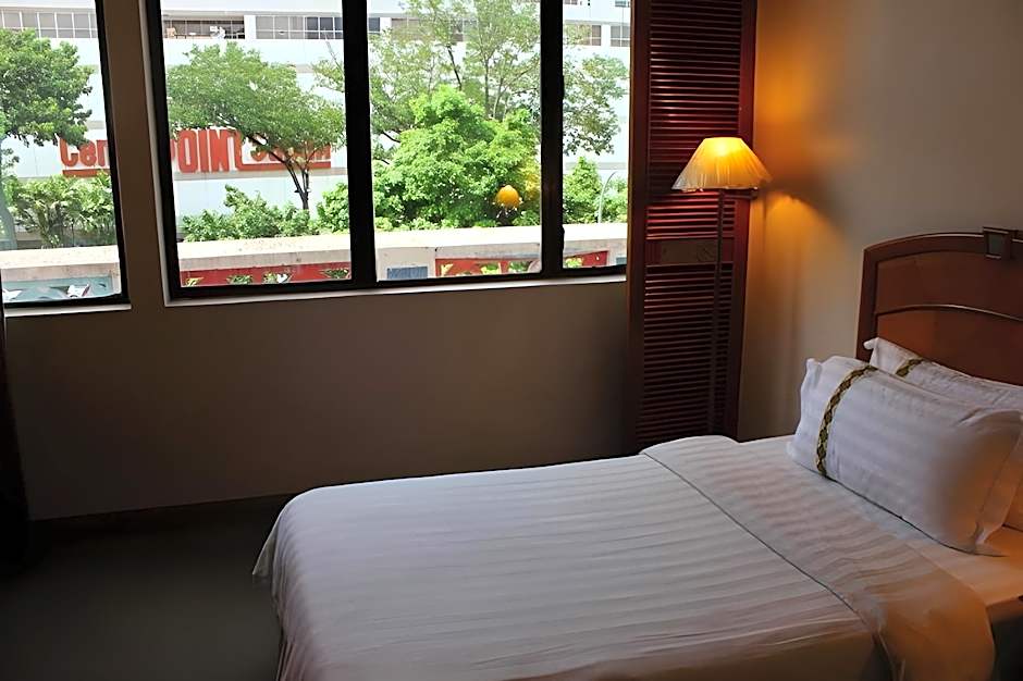 Hotel Deleeton KK