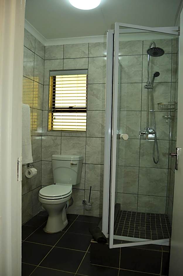 Crystal Rose Lodge & Spa