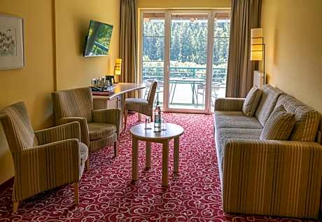 Waldhaus Suite mit Balkon