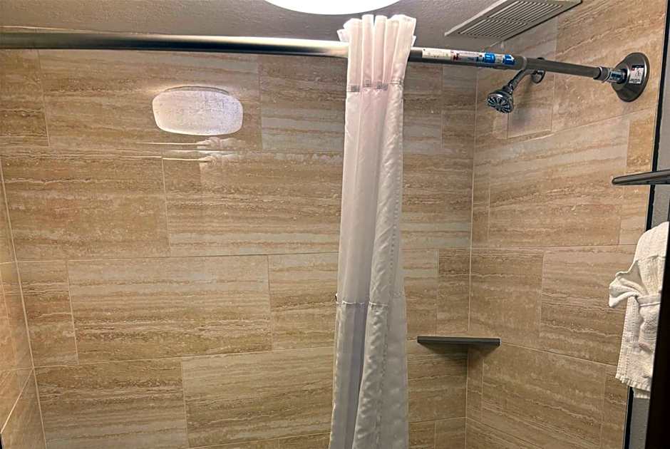 Super 8 by Wyndham Rexburg