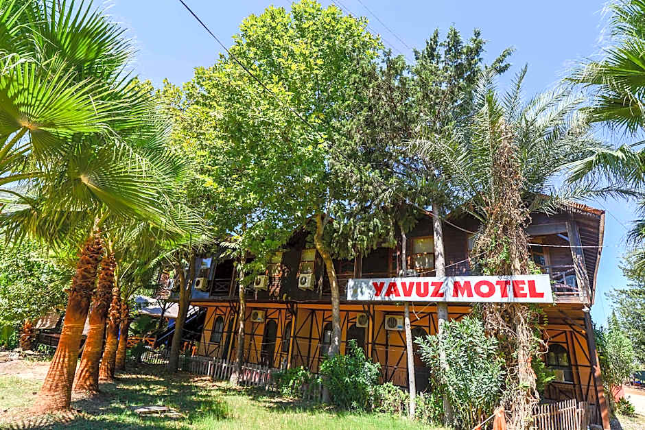 YAVUZ MOTEL ADRASAN