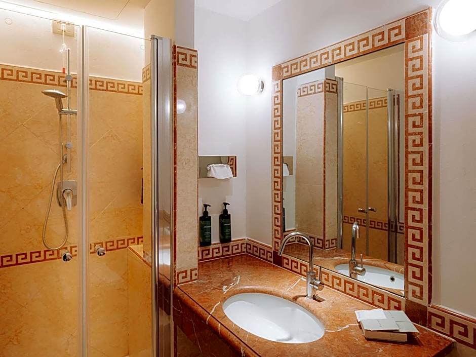 Movenpick Hotel Bari