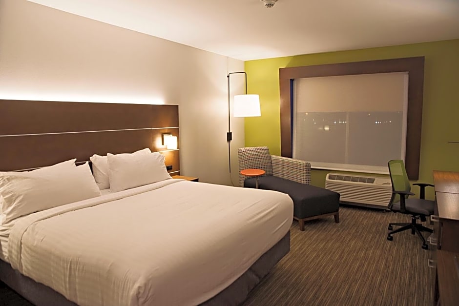 Holiday Inn Express & Suites - Rantoul, an IHG Hotel