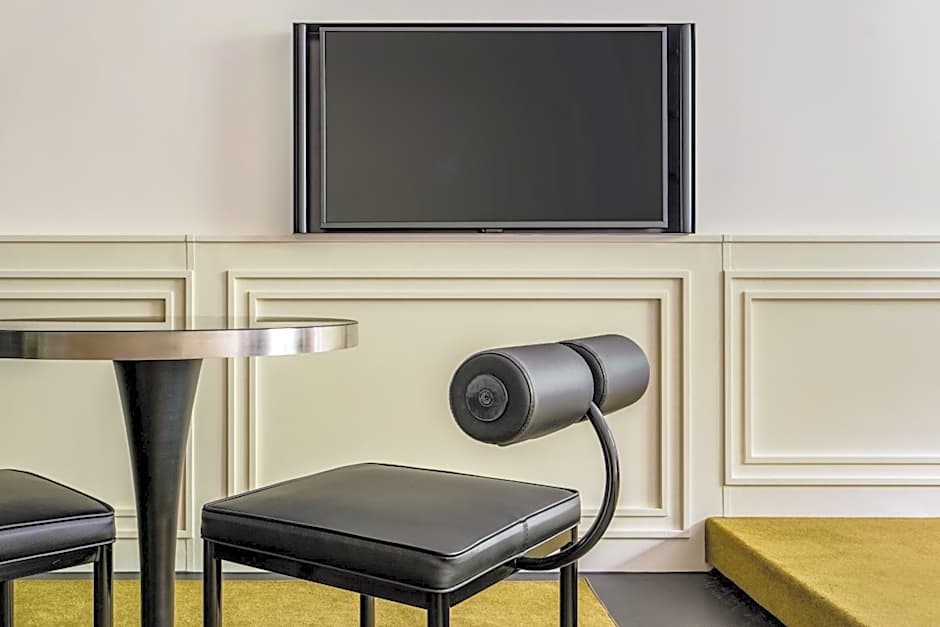 Roomers Munich, Autograph Collection by Marriott