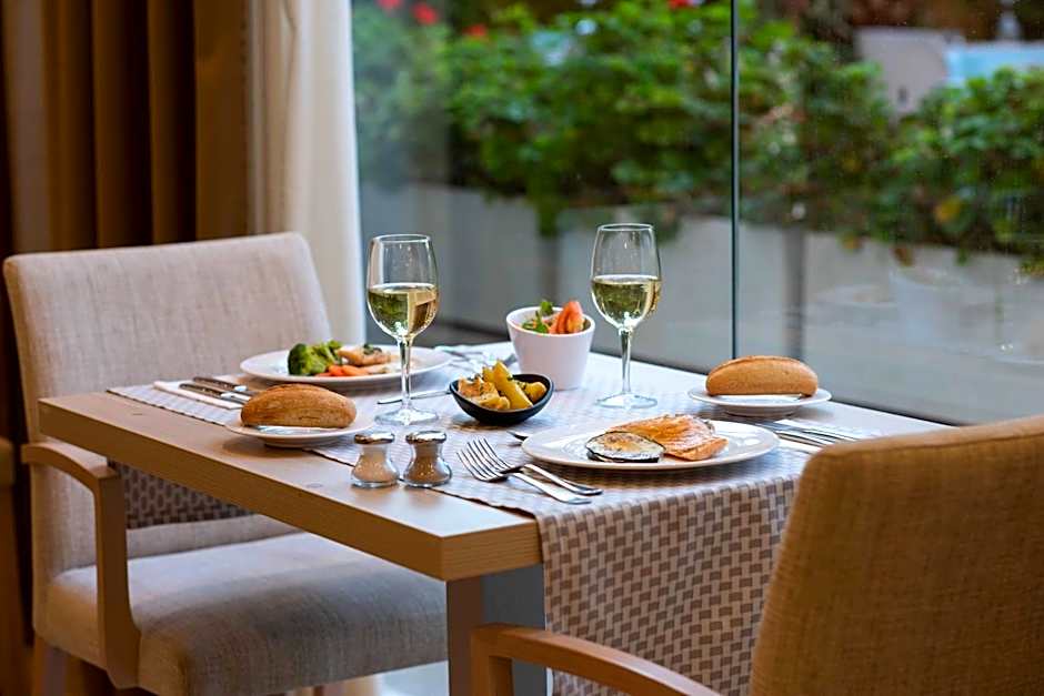 Valentin Somni Hotel & Suites