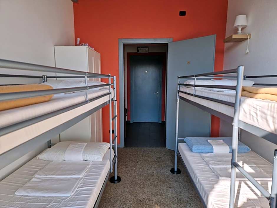 B&B e Ostello, Parco di Monza, CASCINA COSTA ALTA