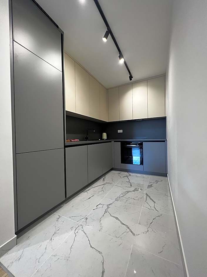 RH Suites